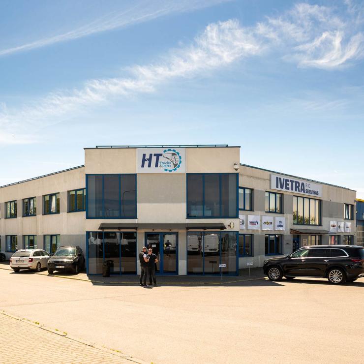 Transporto ir logistikos sektoriaus svarba: kaip inovacijos keičia sunkvežimių servisus